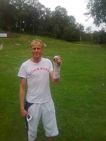 Rune Framnes etter Hole in One på hol 8